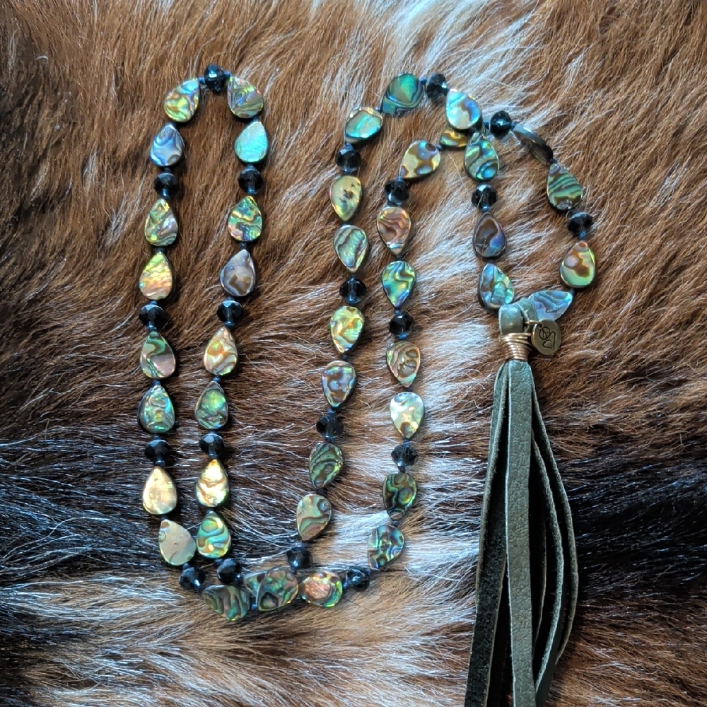 Elegant Abalone Shell Necklace